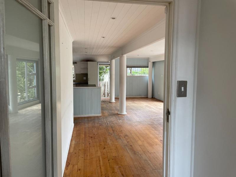 To Let 5 Bedroom Property for Rent in Kommetjie Western Cape